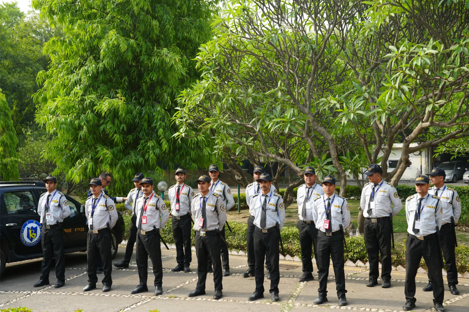 Why Smart Businesses Invest in Commercial Security Guard Services?